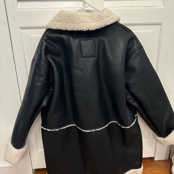 Abercrombie & Fitch Black and Cream Leather Jacket - Picture 6 of 8